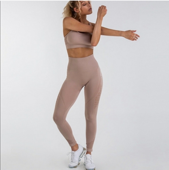 Gymshark Nude Energy Seamless Leggings - Picture 2 of 5